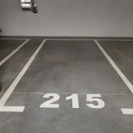 Apartwro 4th-city Square Railway Station Balcony, Garage, Bicycles * ヴロツワフ