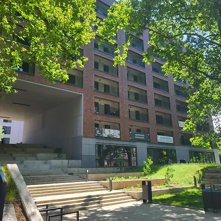 アパート Apartwro 4th-city Square Railway Station Balcony, Garage, Bicycles *