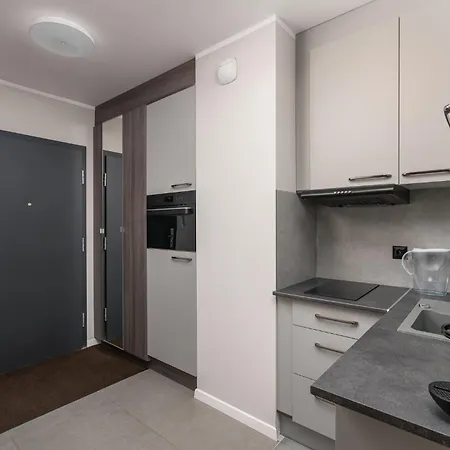 Apartwro 4th-city Square Railway Station Balcony, Garage, Bicycles * Βρότσλαβ