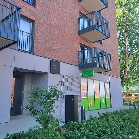 Apartmán Apartwro 4th-city Square Railway Station Balcony, Garage, Bicycles